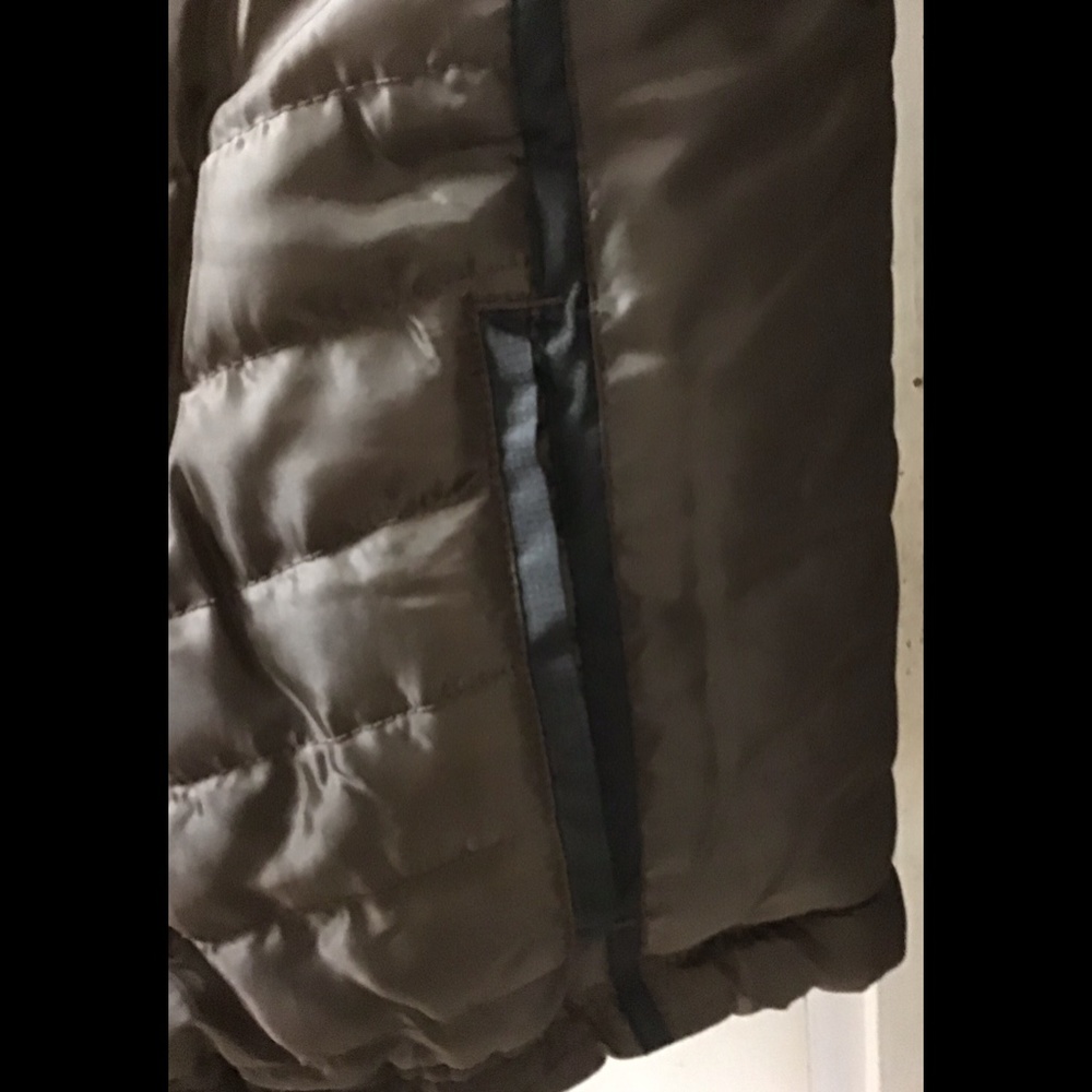 Realtree Reversible Vest - Picture 4 of 10